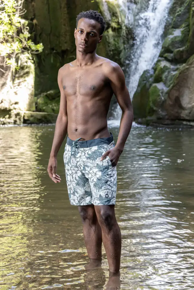 Tropic | P11