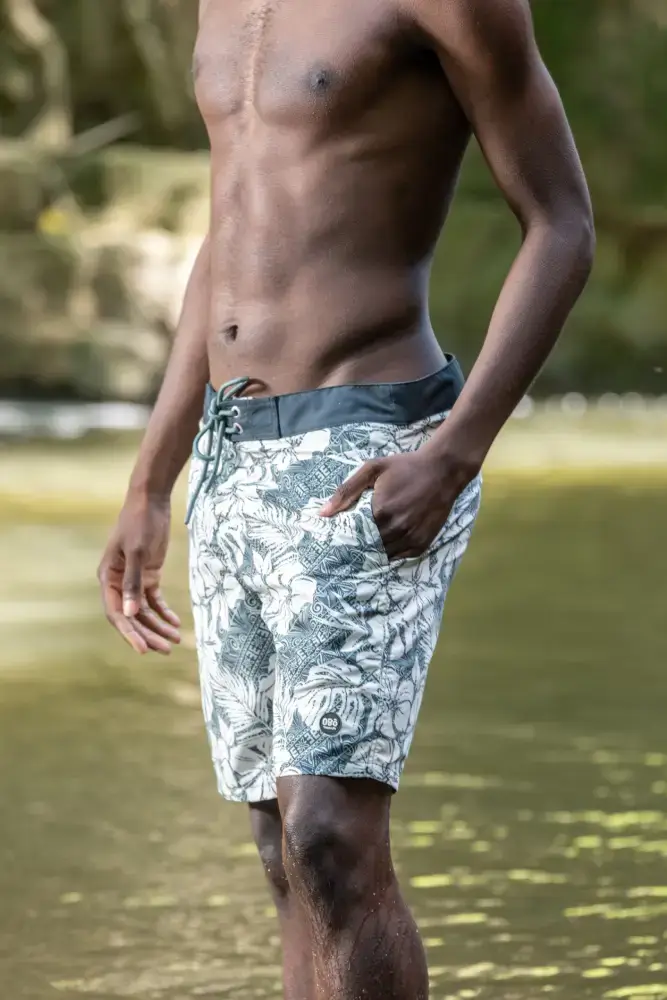 Tropic | P11 - Image 2